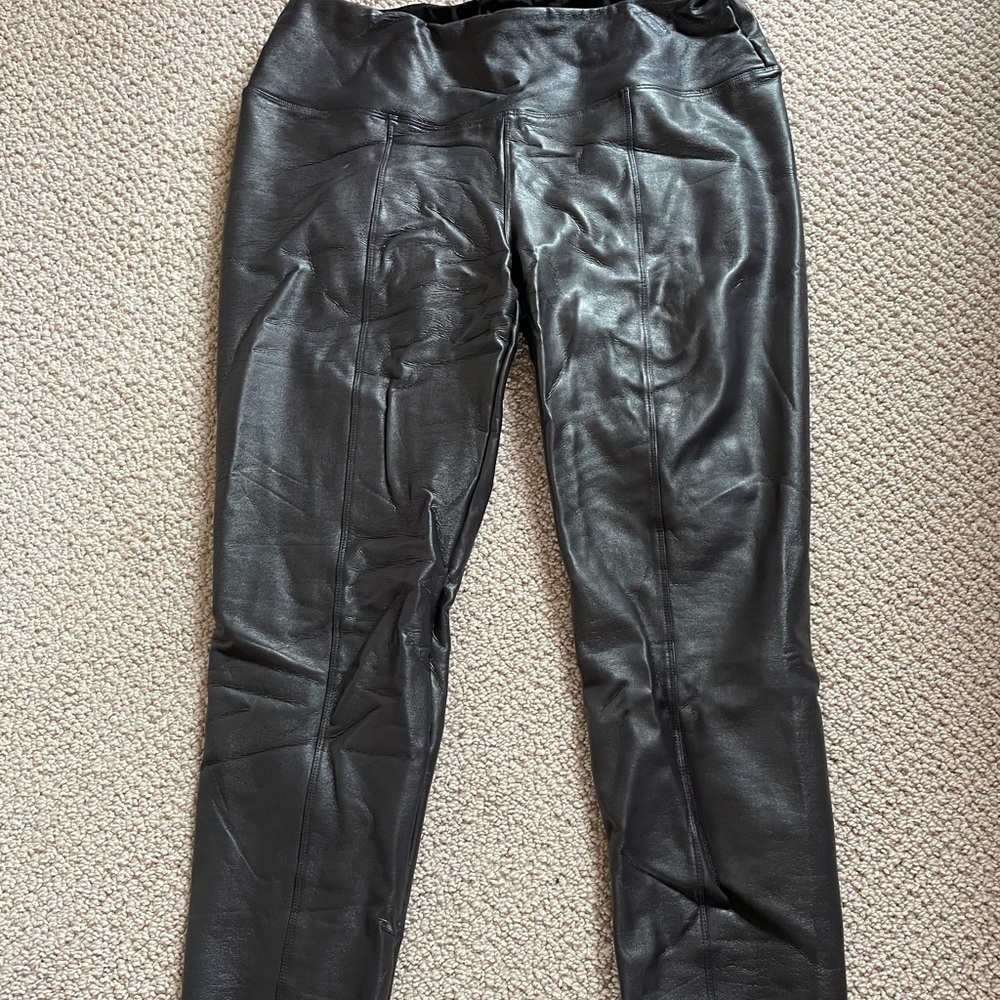Ruby Ribbon Vegan Leggings